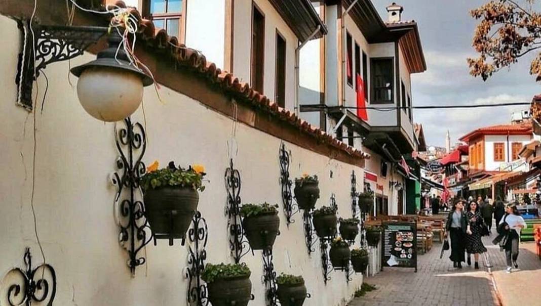 Sanatseverler hazır olun: Ankara'nın en havalı sokağı makyajlanıyor! Başkentin cazibe merkezinde değişim başladı 14